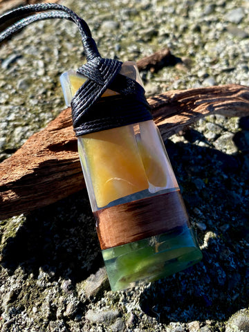 Pounamu, Rimu and Shell Toki